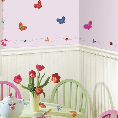 Samolepící dekorativní obrázky - aplikace Motýli Samolepky na zeď Motýlci. Dekorace pro děti a dětský pokoj. Dekorativní nálepky bytové doplňky RoomMates. Dekory a inspirace do bytu. plata 4ks ( á 25